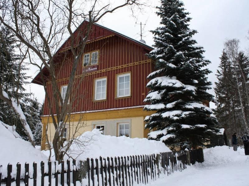 Pension Familia Harrachov Zewnętrze zdjęcie