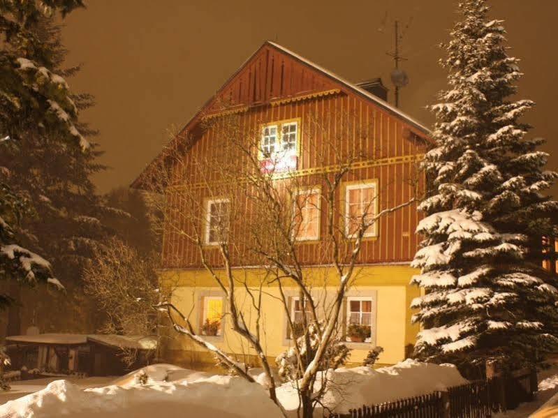 Pension Familia Harrachov Zewnętrze zdjęcie