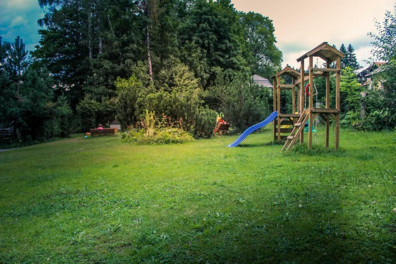 Pension Familia Harrachov Zewnętrze zdjęcie